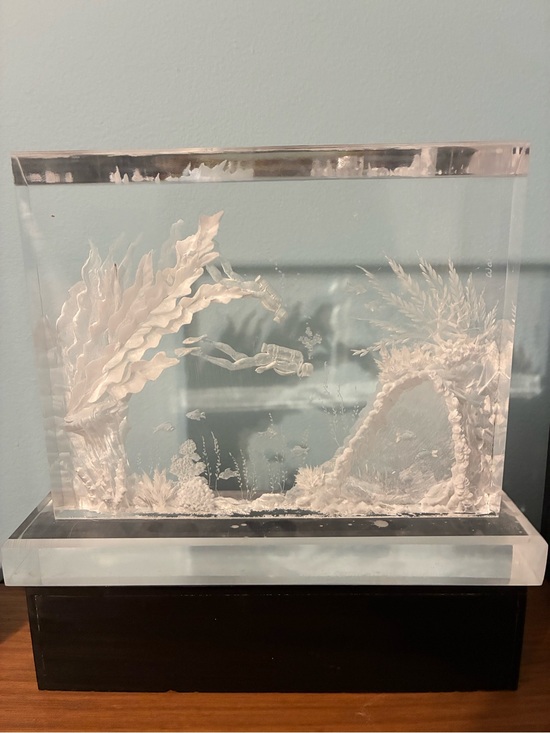 Other - Crystal Clear Acrylic Ocean Scene Sculpture glass lights up-Clear